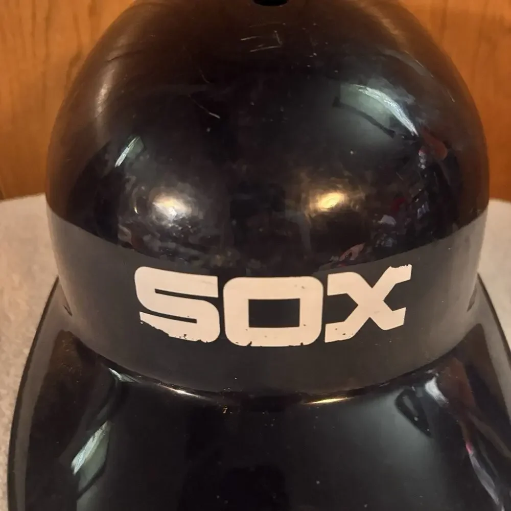 Vintage MLB White Sox Souvenir Baseball Helmet by Laich Full Size